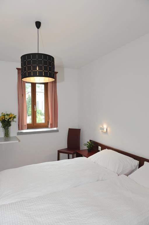 La Dent-Du-Midi Hotel & Restaurant 圣莫里斯 外观 照片