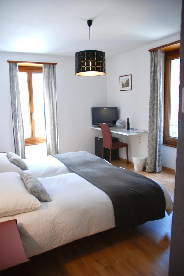 La Dent-Du-Midi Hotel & Restaurant 圣莫里斯 外观 照片