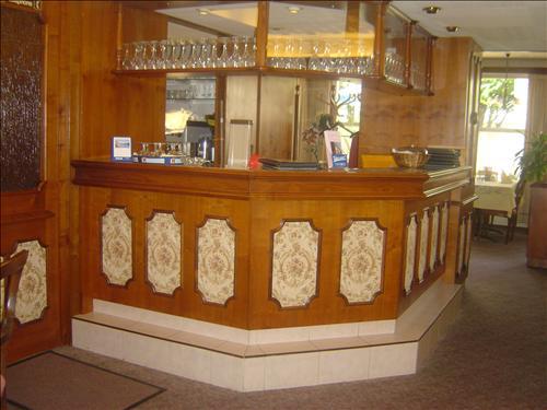 La Dent-Du-Midi Hotel & Restaurant 圣莫里斯 餐厅 照片